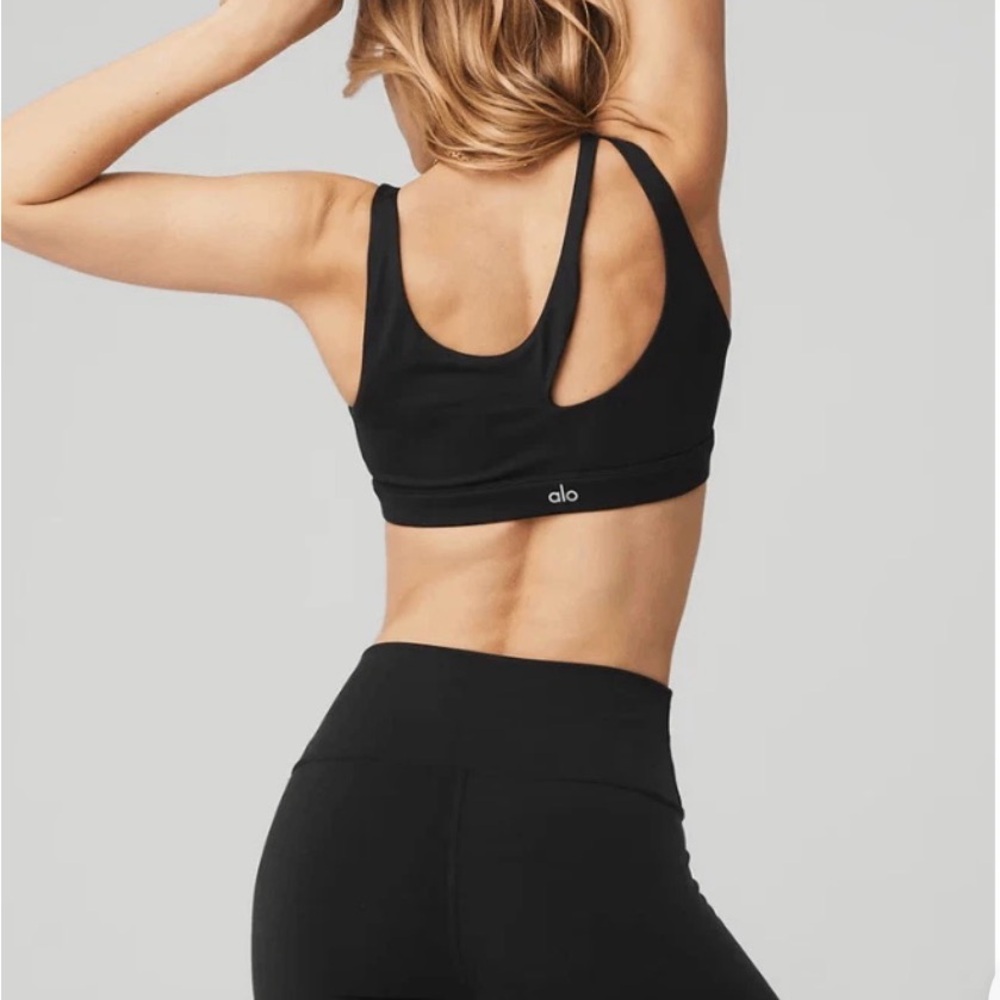 ALO Yoga grey Strappy Cutout Sports Bra